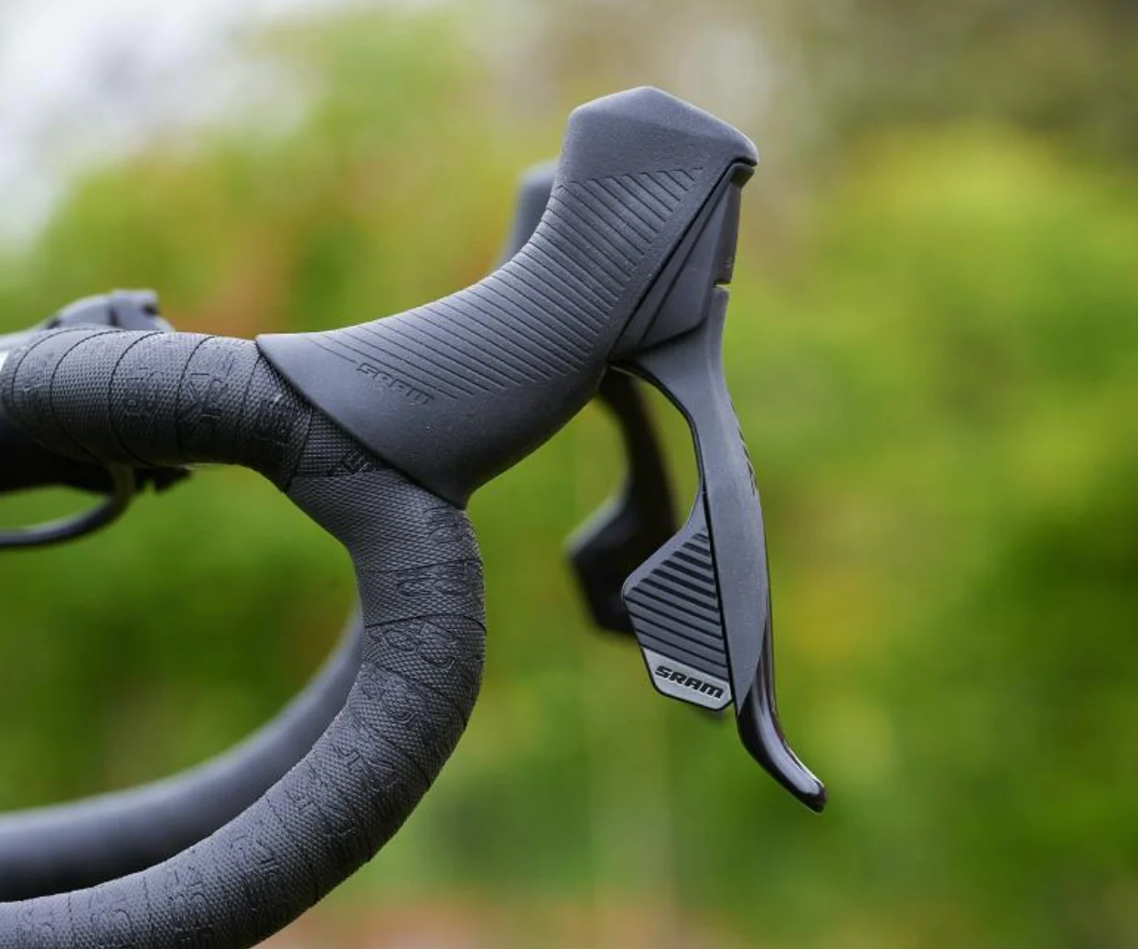 eTap AXS Hoods - Image 2