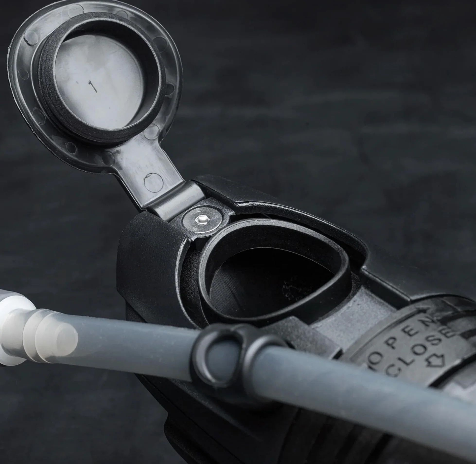 HSA 800 EVO Hydration System - Image 2