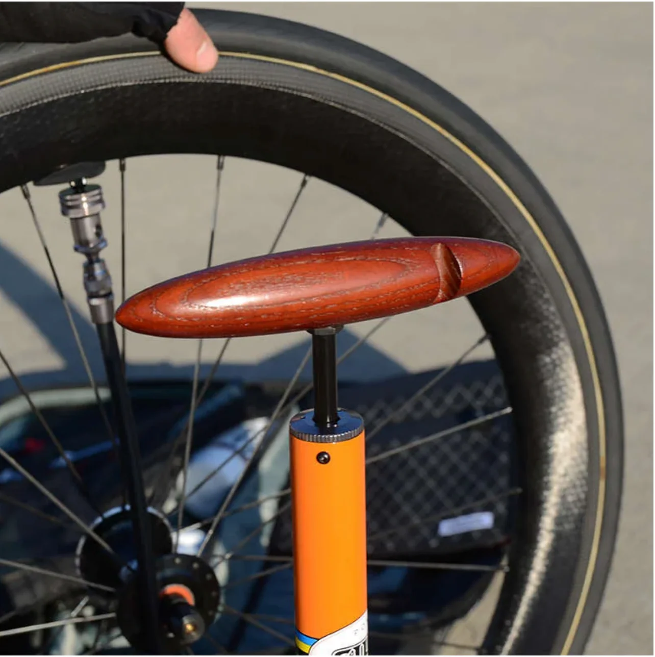 Pista Floor Pump - Image 2