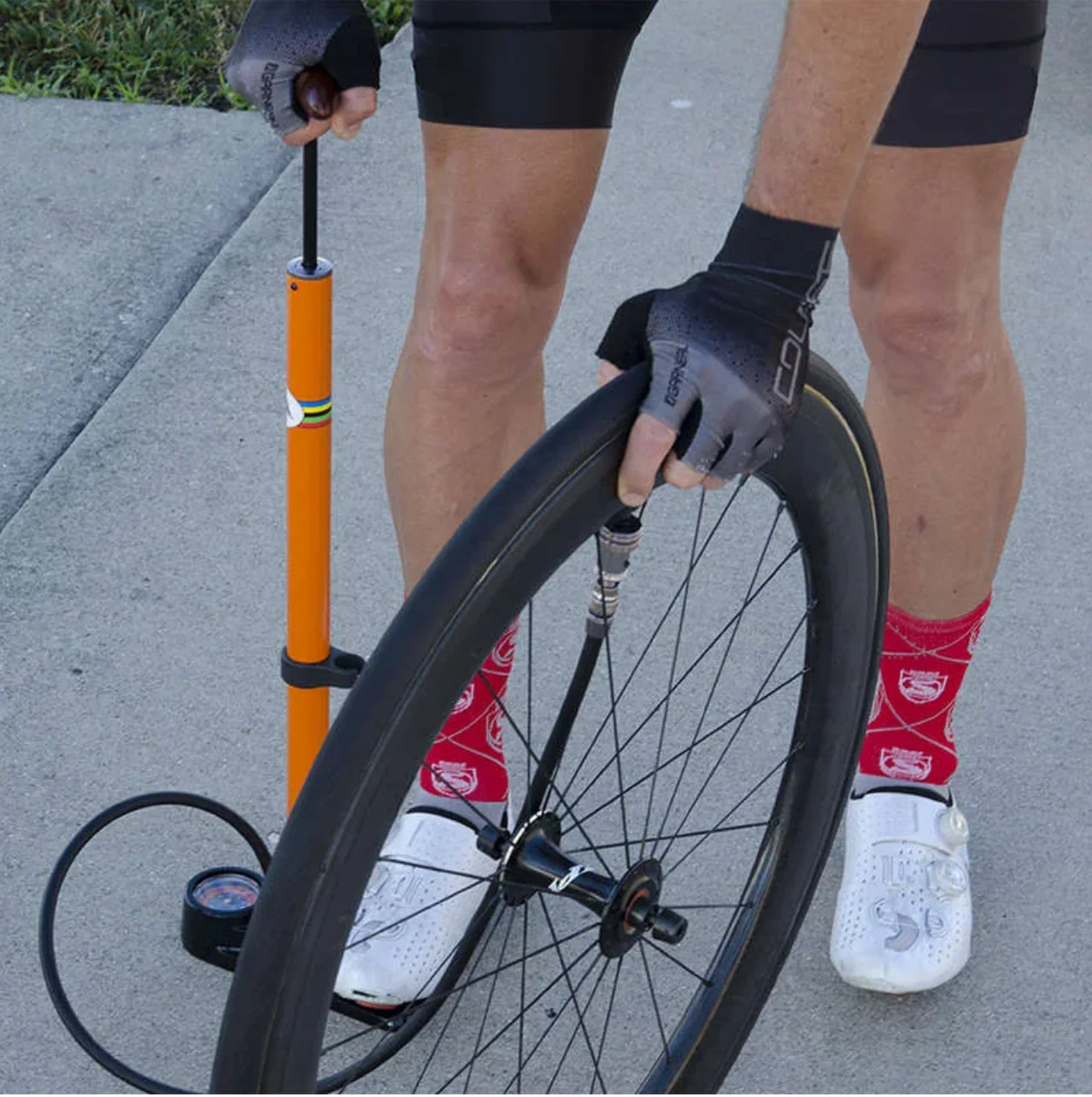 Pista Floor Pump - Image 3