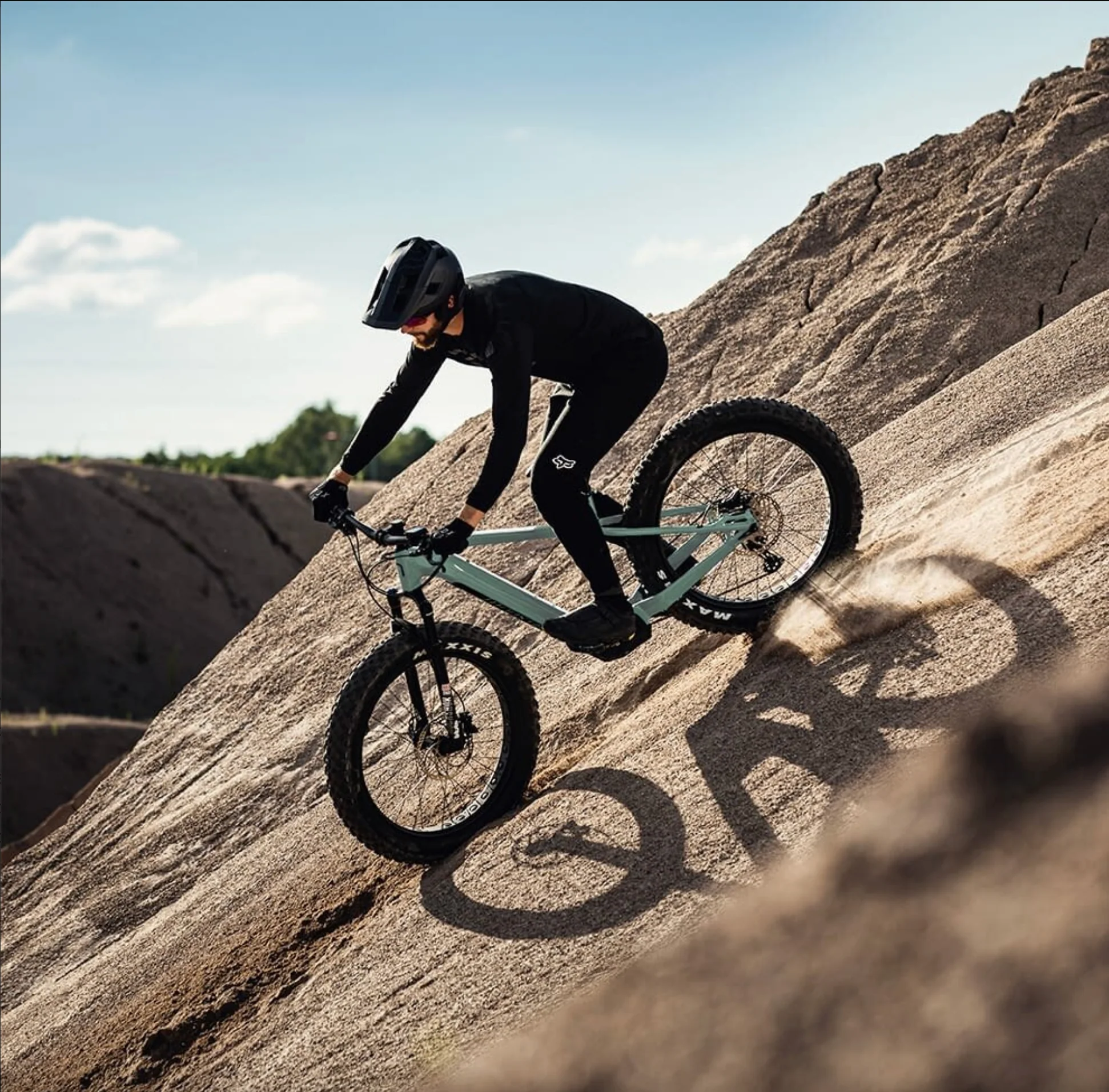 Samedi 26 FAT 4 Electric Mountain Bike - 625Wh - Image 4